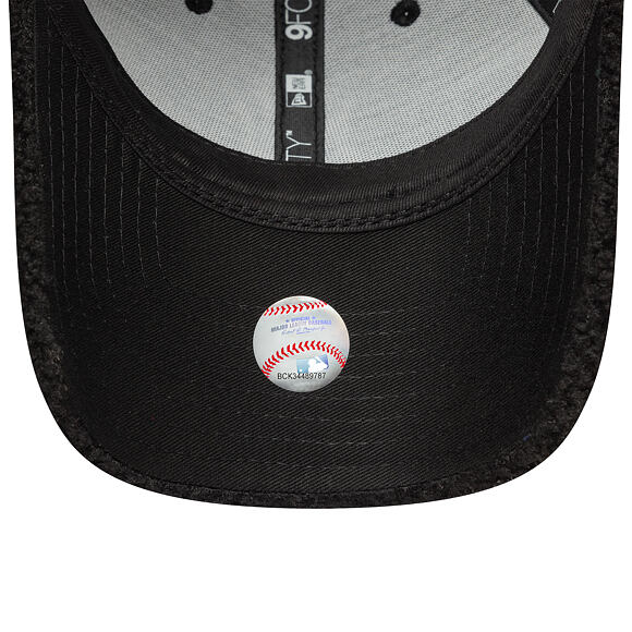 Cap New Era - MLB Winter Borg Teddy Fleece 9FORTY - NY Yankees - Black / White