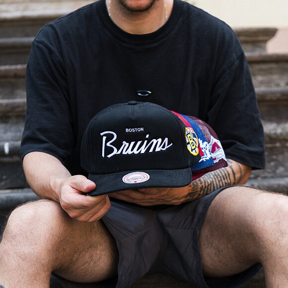 Cap Mitchell & Ness - Head Coach Trucker - NHL - Boston Bruins - Black