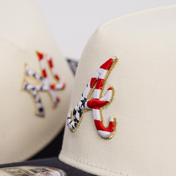 Cap New Era - MLB "American Flag" 9FIFTY - Atlanta Braves - Chrome White