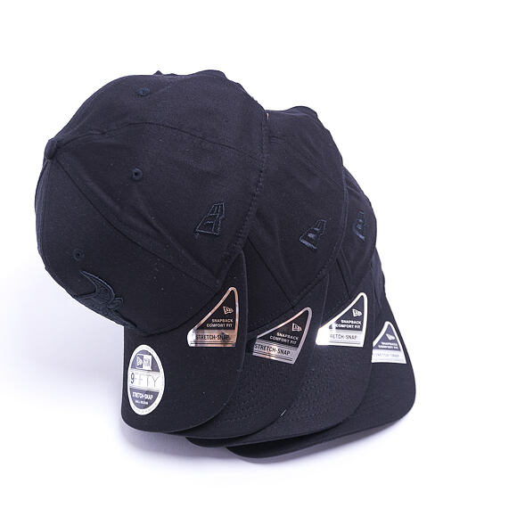 New Era 9FIFTY Stretch-Snap Tonal Black New York Yankees Snapback Black Cap