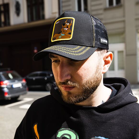 Kšiltovka Capslab - Trucker Scooby-Doo - Scary Scooby v.2 Trucker Black