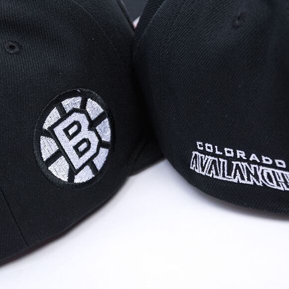 Kšiltovka Mitchell & Ness - Boston Bruins - Evergreen Black White Snapback Vntg - Black