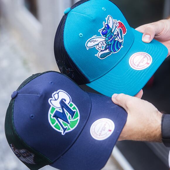 Kšiltovka Mitchell & Ness - NBA Tremor Trucker HWC - Charlotte Hornets - Teal