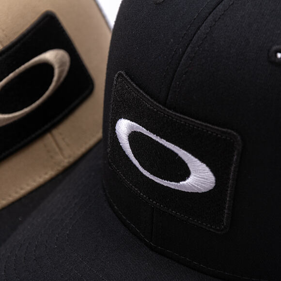 Kšiltovka Oakley - O Original Patch Trucker - Black/Forged Iron