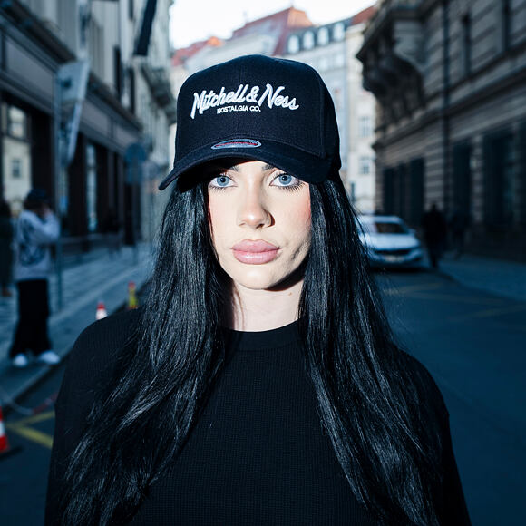 Mitchell & Ness Pinscript Redline Snapback Branded Black / White Cap