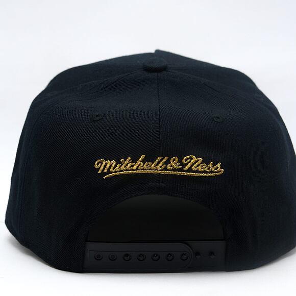 Cap Mitchell & Ness - NHL Black And Gold Pro Snapback - Chicago Blackhawks - Black