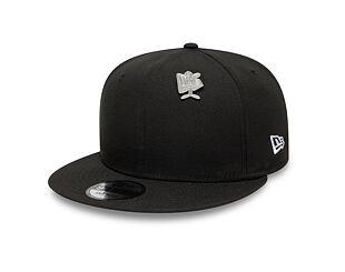 Pin New Era - Branded Cap Pin Flag - Silver