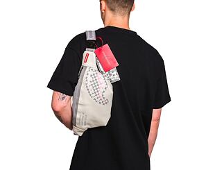 Ledvinka Sprayground -  Cream Check Shark Central Crossbody