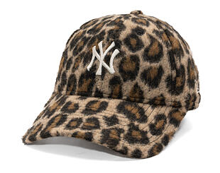 Dámská Kšiltovka New Era - MLB Cosy Animal - Leopard Fleece 9FORTY - NY Yankees - Caramel / Auburn