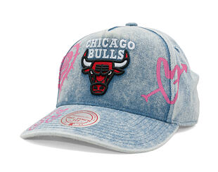 Cap Mitchell & Ness - Painted Love - NBA - Chicago Bulls - Light Blue