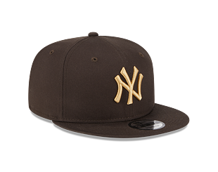 Kšiltovka New Era 9FIFTY MLB League Essential New York Yankees Dark Brown / Bronze