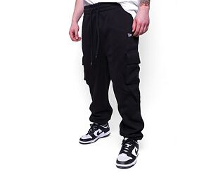 New Era Relaxed Cargo Joggers Black / Off White Sweatpants
