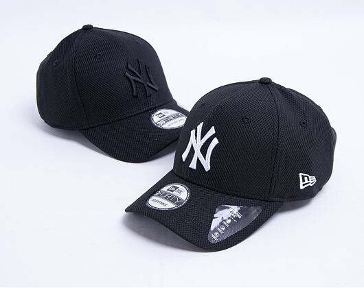 New Era 9FORTY Diamond Era New York Yankees Strapback Black / White Cap