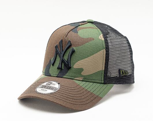 New Era Kids 9FORTY Clean Trucker New York Yankees Woodland Camo / Black Snapback