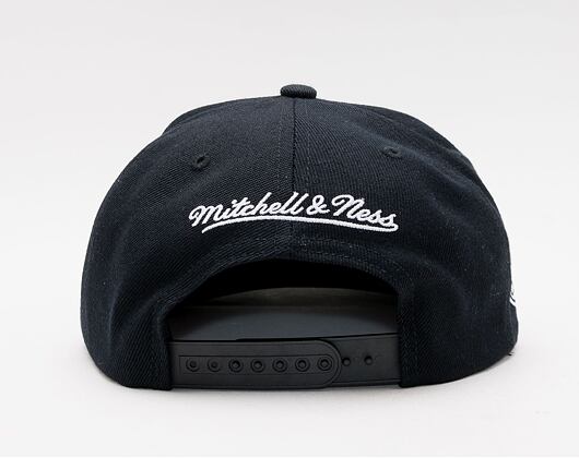 Mitchell & Ness Top Spot Snapback HWC Boston Celtics Black Cap