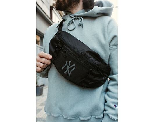 New Era MLB light New York Yankees Black / Black Waistbag