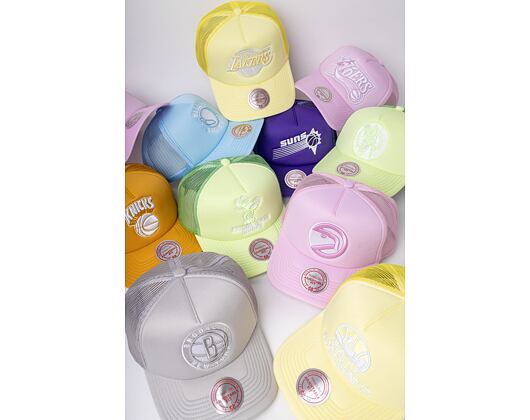 Mitchell & Ness Seattle Supersonics Pastel Trucker Snapback HWC Yellow Cap