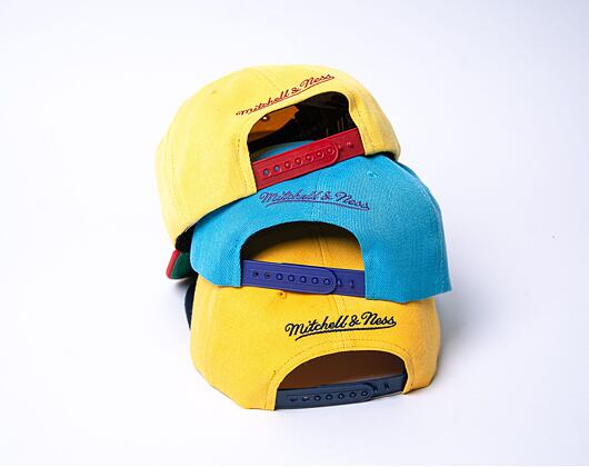 Mitchell & Ness Sharktooth Snapback Hwc Atlanta Hawks Gold / Red Cap