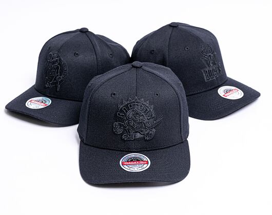 Mitchell & Ness Blk/Blk Logo Classic Red Toronto Raptors Black Cap