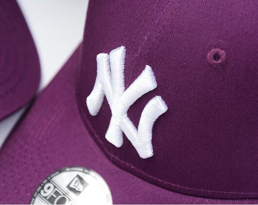 Kšiltovka New Era - 9FORTY MLB League Essential - NY Yankees - Purple / White