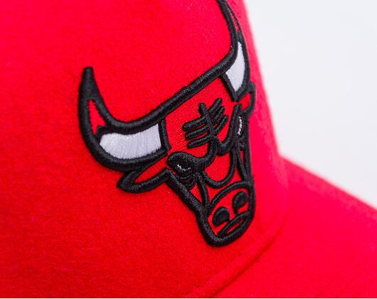 Kšiltovka Mitchell & Ness - Chicago Bulls - Kicking Wool Pro Strapback - Red