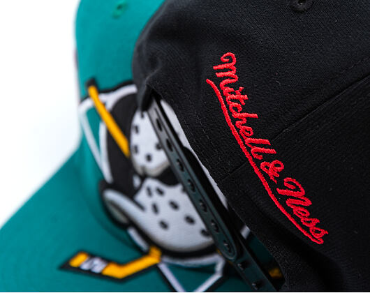 Kšiltovka Mitchell & Ness - NHL Big Time Snapback - Chicago Blackhawks - Black