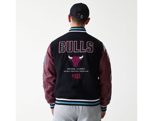 Bunda New Era - NBA Patch Varsity Jacket - Chicago Bulls - Black