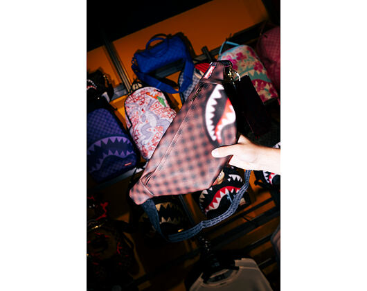 Ledvinka Sprayground - Sharks In Paris Blur Savvy Crossbody