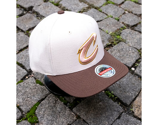 Kšiltovka Mitchell & Ness - Blush Sand Classic Red - Cleveland Cavaliers - Sand/Brown