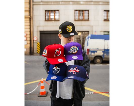 Mitchell & Ness - New Jersey Devils - Double Clutch Pro Snapback - Red