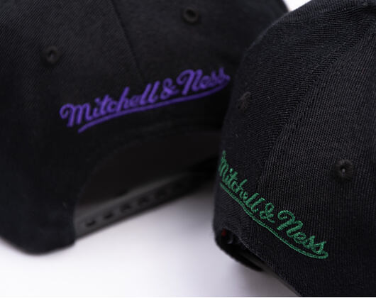 Cap Mitchell & Ness  - NBA Classic Red Snapback Custom Patch - Milwaukee Bucks - Black