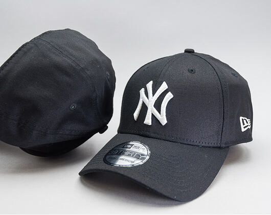 New Era League Basic New York Yankees Black/White 39THIRTY Stretchfit Cap