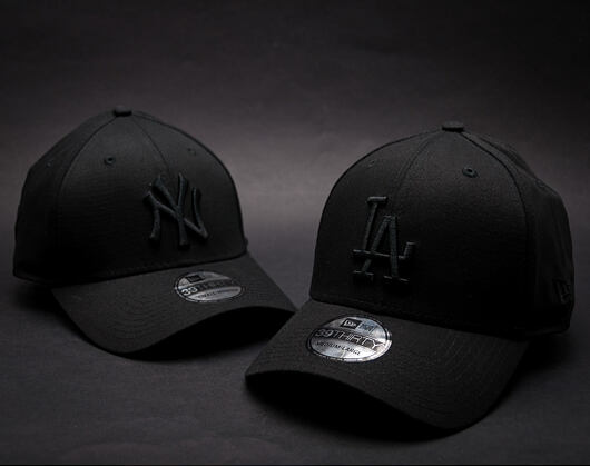 New Era League Essential Los Angeles Dodgers 39THIRTY Black/Black Cap