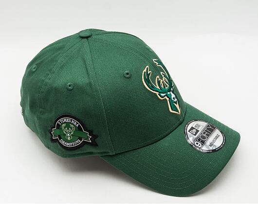 Kšiltovka New Era 9FORTY NBA Team Side Patch Milwaukee Bucks Mountain Pine Green / Black