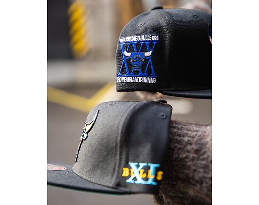 Kšiltovka Mitchell & Ness - Core Xi Snapback - Chicago Bulls - Black/Blue