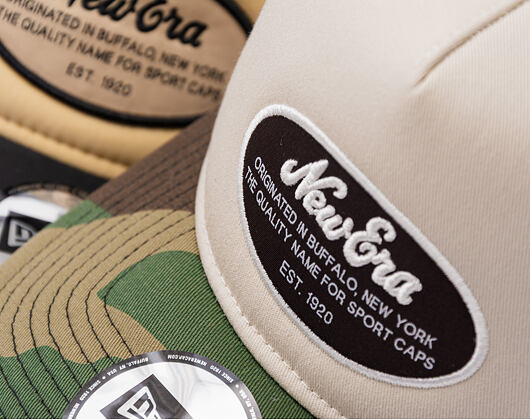 Kšiltovka New Era - Western Oval Patch Foam 9FORTY Trucker - Stone / Woodland Camo
