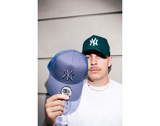 Kšiltovka New Era - MLB League Essential 9FORTY Trucker - NY Yankees - Dark Green / White