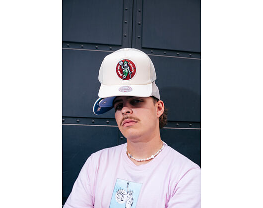 Kšiltovka Mitchell & Ness - Boston Celtics - Evergreen Trucker Hwc - Off White