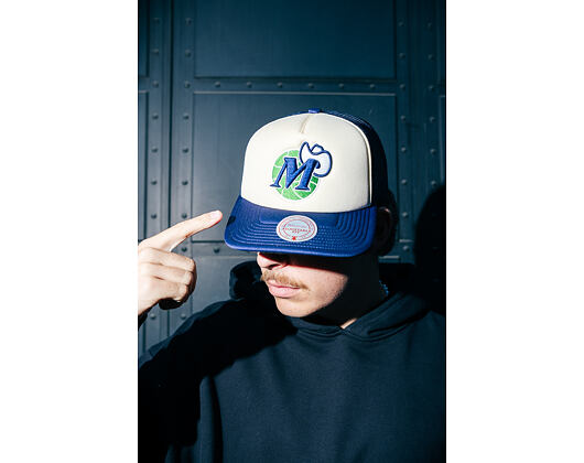 Kšiltovka Mitchell & Ness - NBA Vintage Block Trucker HWC - Dallas Mavericks - Cream
