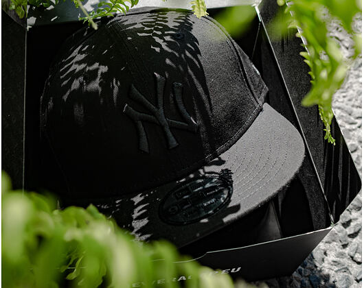 New Era 9FIFTY MLB New York Yankees Snapback Black / Black Cap