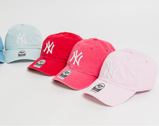 '47 Brand New York Yankees Clean Up Berry Strapback Cap