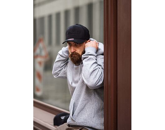 Mitchell & Ness Pinscript Redline Snapback Branded Black / Black Cap