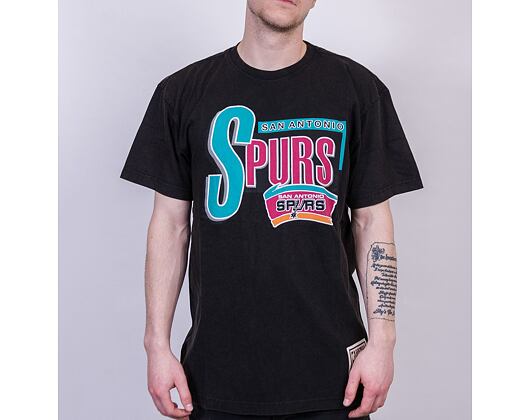 Mitchell & Ness San Antonio Spurs Centre Circle SSTEINTL930 Washed Black T-Shirt