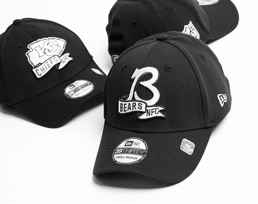 New Era 39THIRTY NFL22 Sideline Chicago Bears Black / White Cap