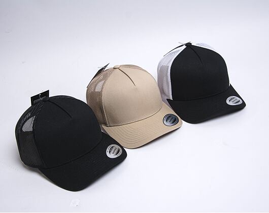 Yupoong 5-Panel Retro Trucker Cap All Black