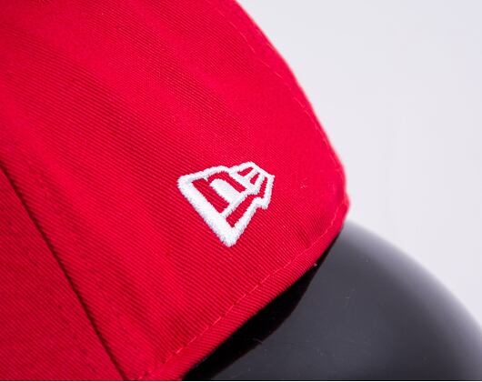 New Era 9FORTY MLB League Basic New York Yankees Strapback Scarlet / White Cap