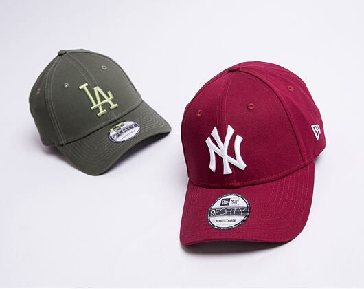 New Era League Essential New York Yankees 9FORTY Cardinal/White Strapback Cap