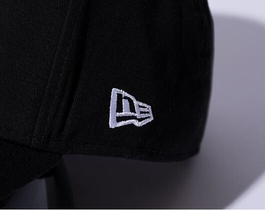 New Era Basic Manchester United Black 9FORTY Strapback Cap