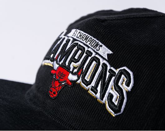 Champion  Golfer Chicago Bulls Black Cap