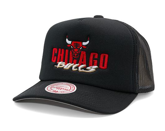 Kšiltovka Mitchell & Ness - Chicago Bulls - Year Of The Snake Trucker - Black